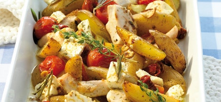 Griekse ovenschotel met kip en aardappelen