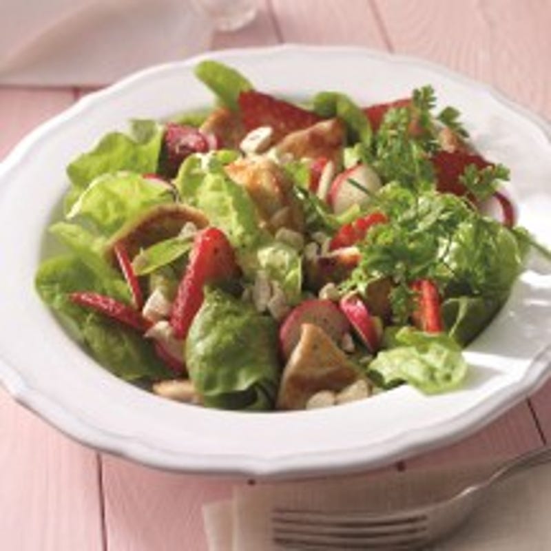Foto van Eikenbladsalade met aardbei en kipfilet door WW