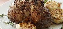 Gigot d'agneau grillé à l'ail, au thym et au citron