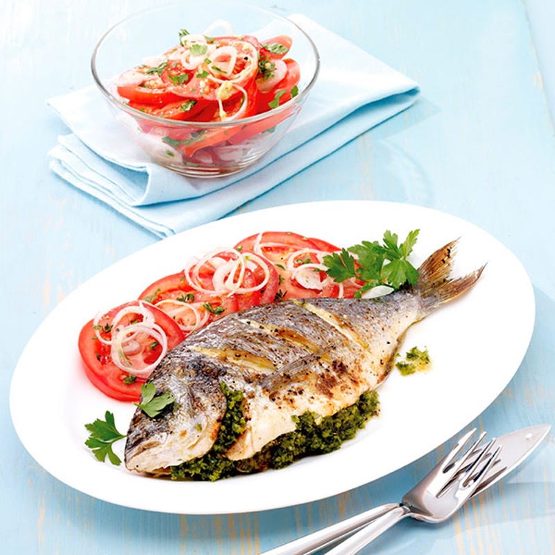 Foto van Gegrilde dorade met tomatensalade door WW
