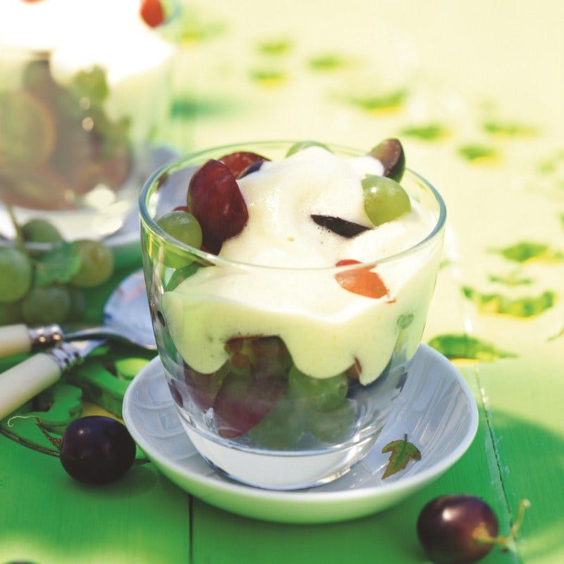 Foto van Druiven met vanille-yoghurtsaus door WW