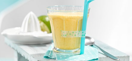 Smoothie à la mangue et aux flocons d'avoine