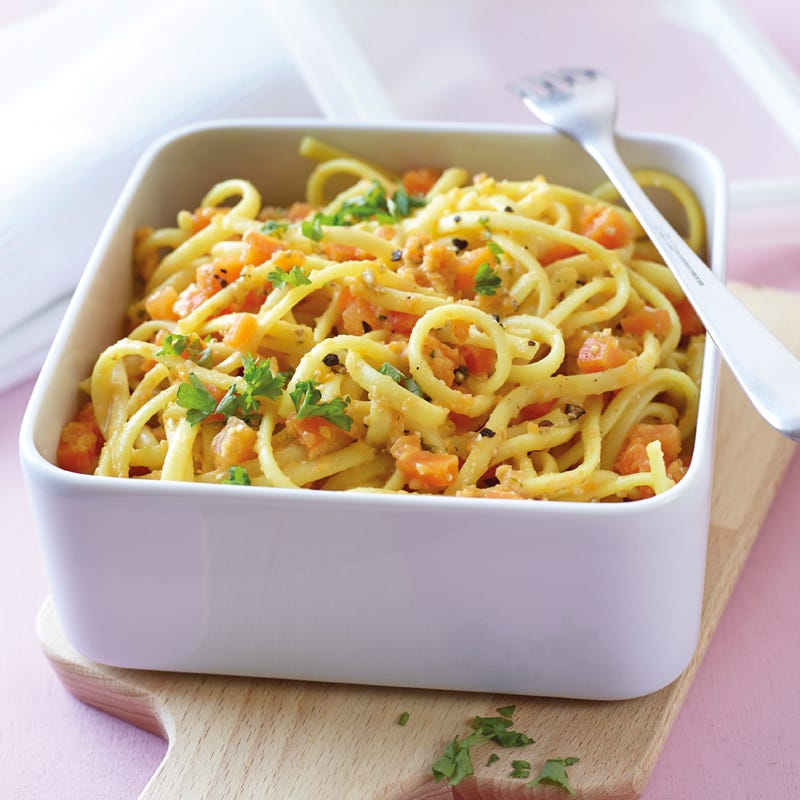 Foto Tagliolini mit Walnuss-Karotten-Pesto von WW