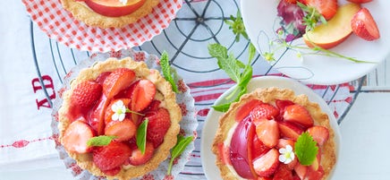 Erdbeer-Nektarinen-Tartelettes