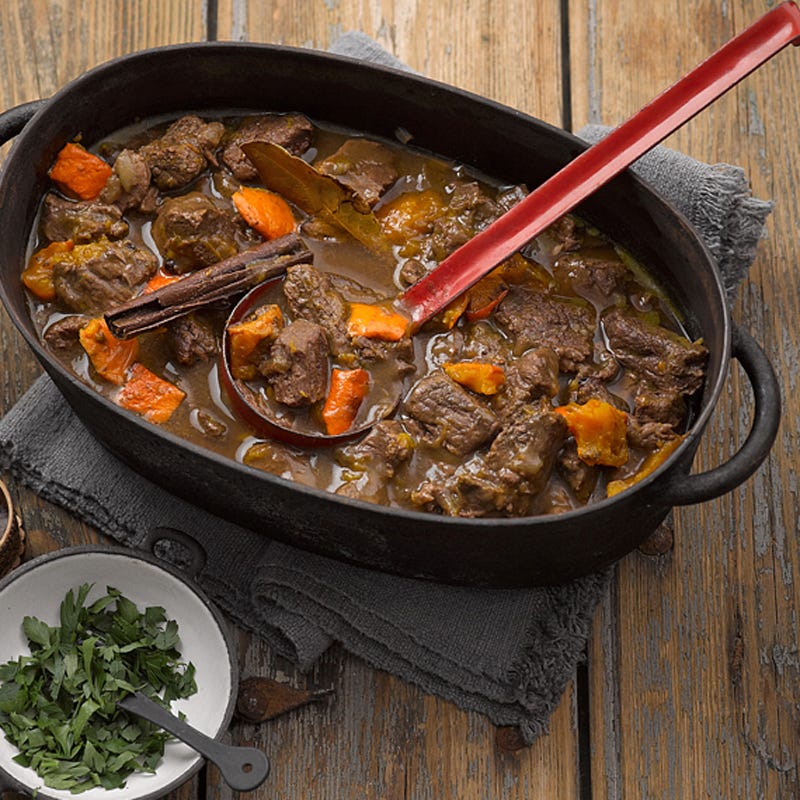 Rustikales Ofengulasch