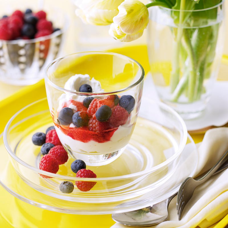 Photo of Quark with berries by WW