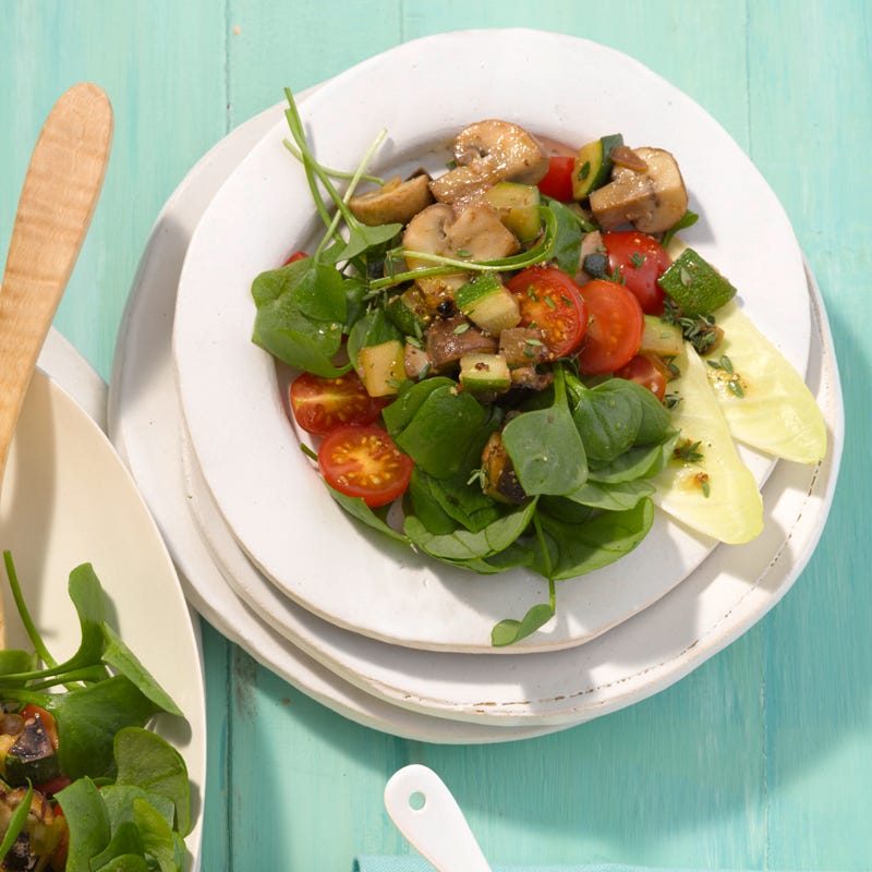 Foto Gemischte Blattsalate mit Pestogemüse von WW