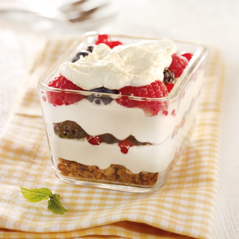 Schichtcreme mit Beeren