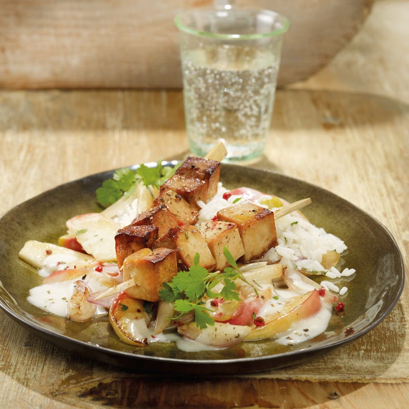 Foto Marinierte Tofuspieße mit Apfelgemüse von WW