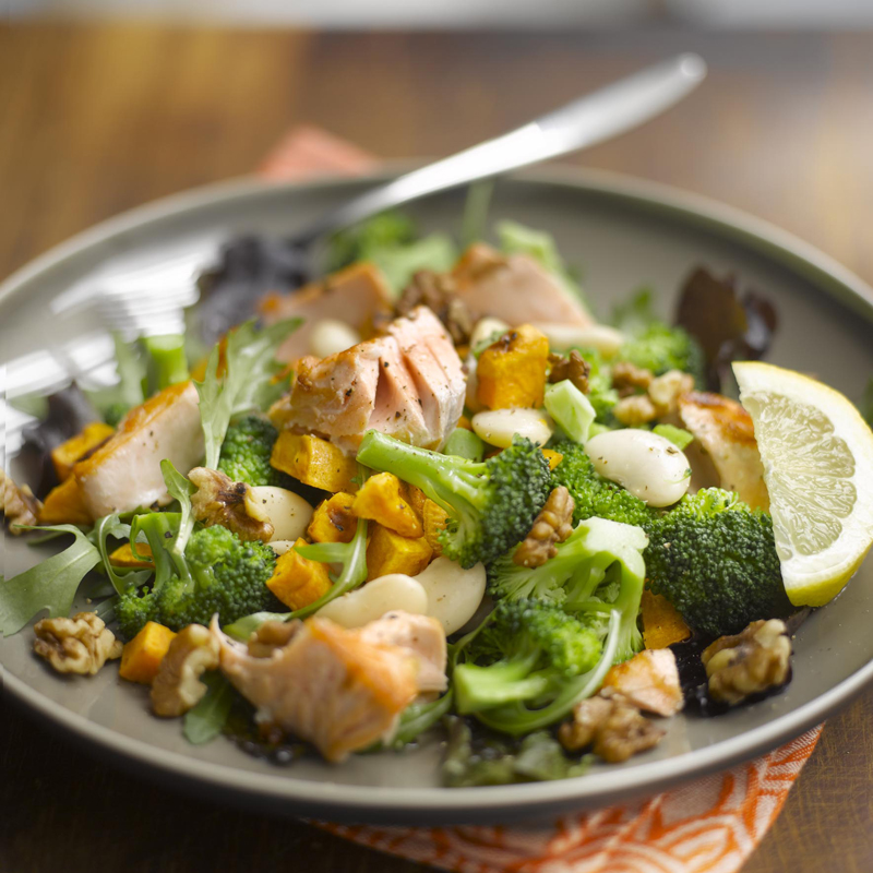 Foto Bunter Gemüsesalat mit Lachs von WW