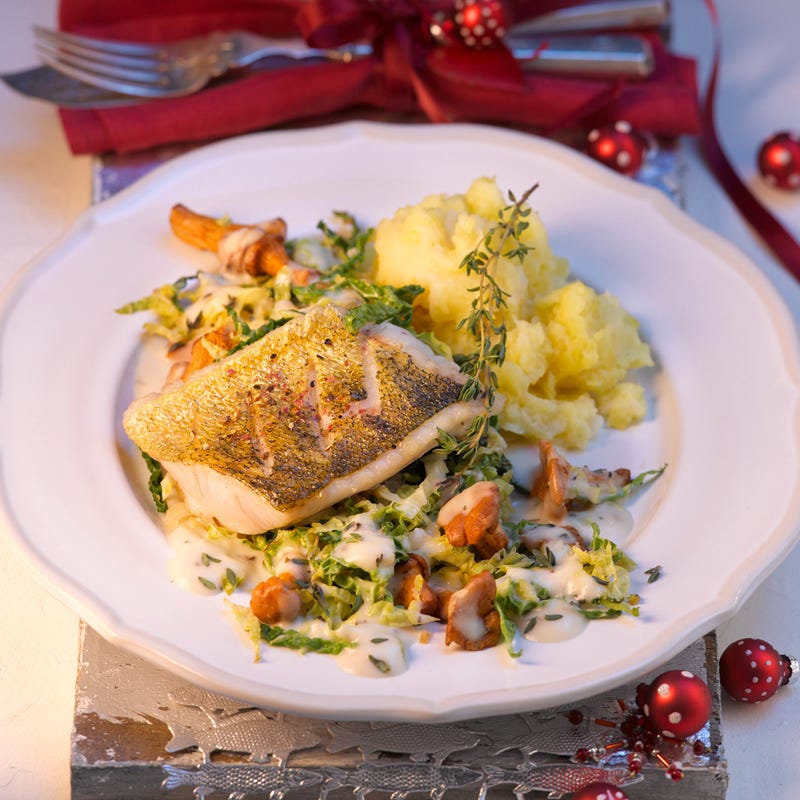 Foto Zanderfilet auf Pfifferling-Prosecco-Wirsing von WW