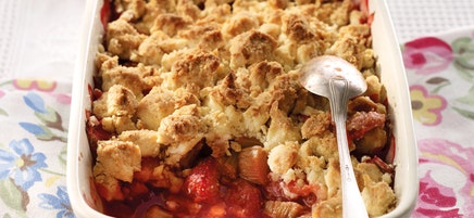 Erdbeer-Rhabarber-Crumble
