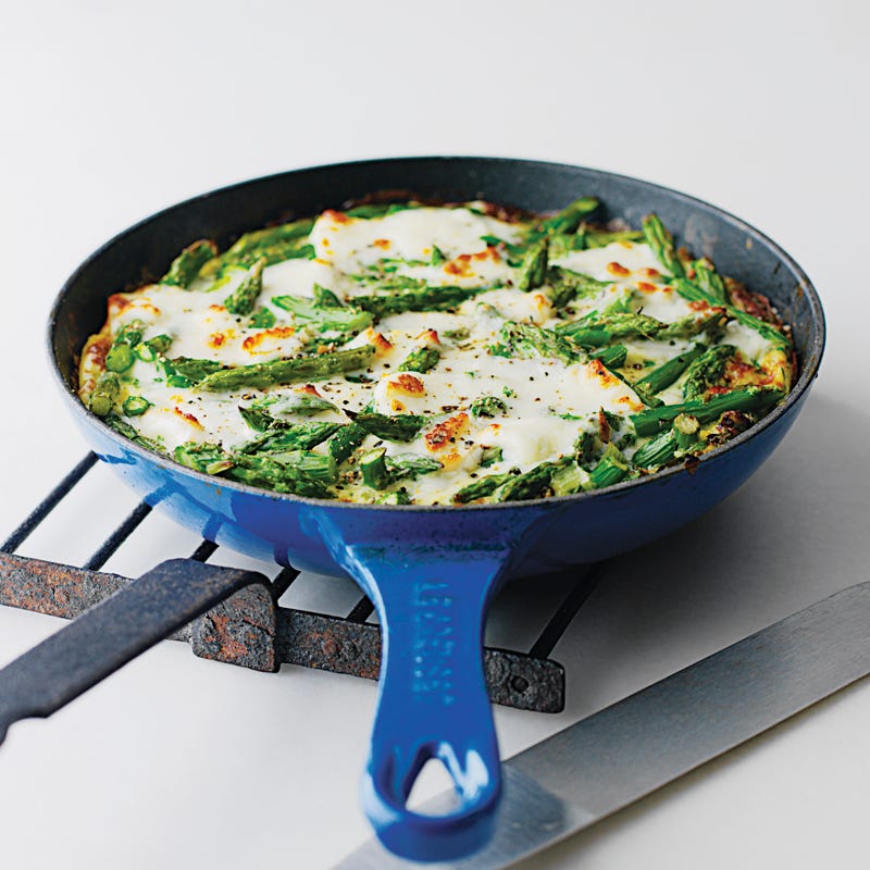 Omelett mit Spargel und Schafskäse