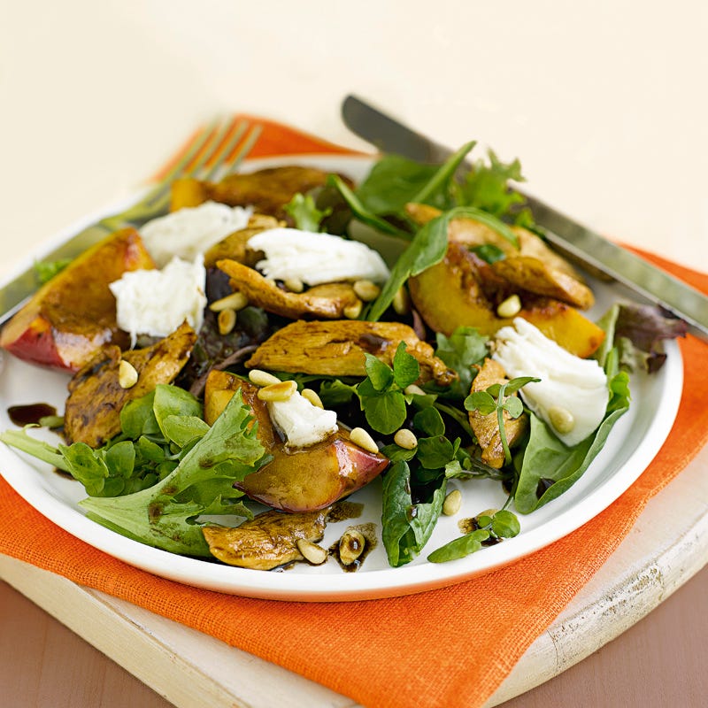 Foto Hähnchensalat mit Pfirsich und Mozzarella von WW