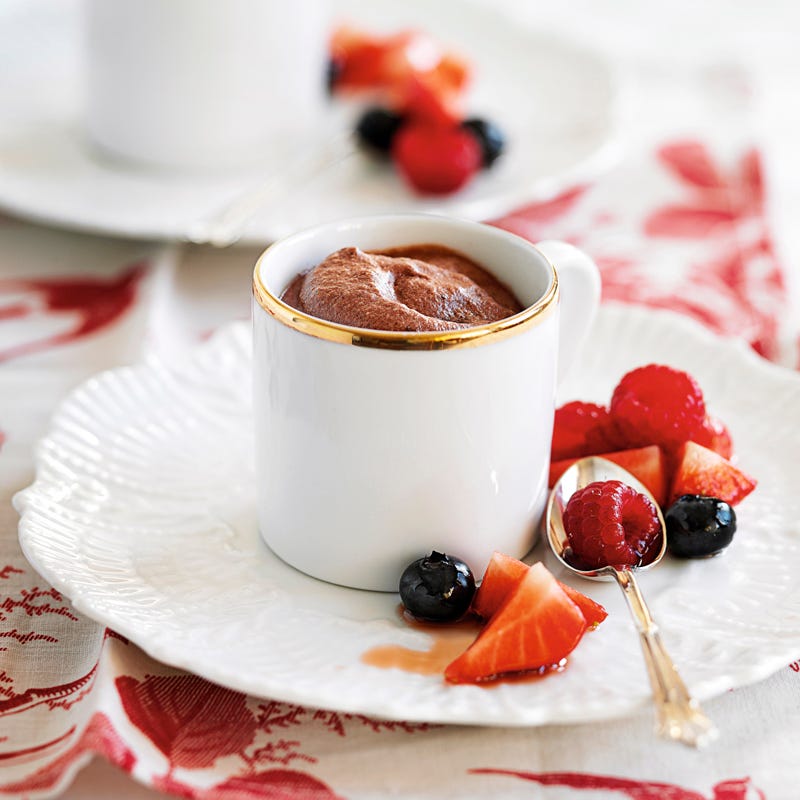 Foto Mousse au Chocolat mit beschwipsten Beeren von WW
