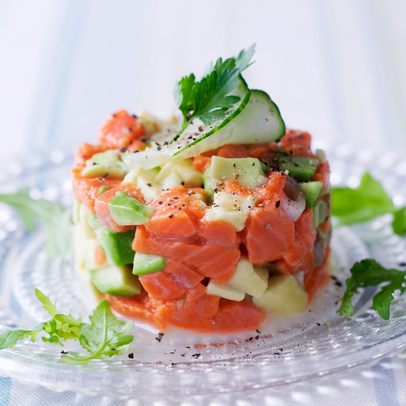Foto Lachstatar mit Gurke und Avocado von WW