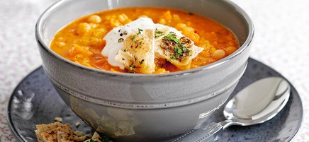 Kichererbsensuppe mit Harissa