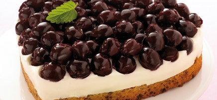 Herzkuchen mit Kirschen