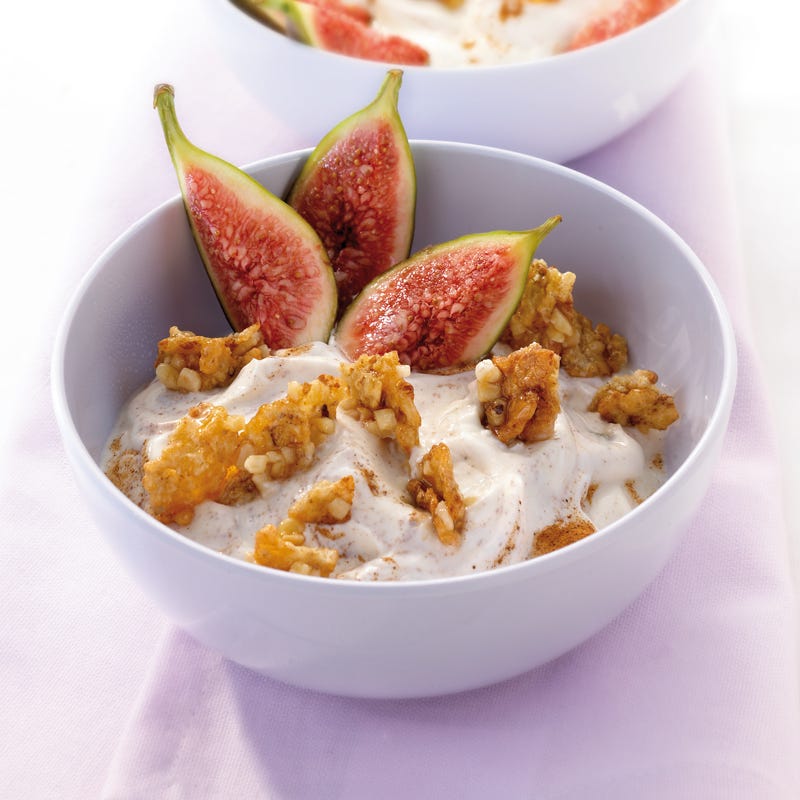 Foto Frische Feigen mit Joghurt und Knuspernüssen von WW
