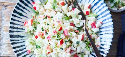 Apfel-Kohlrabi-Salat mit Thymiandressing