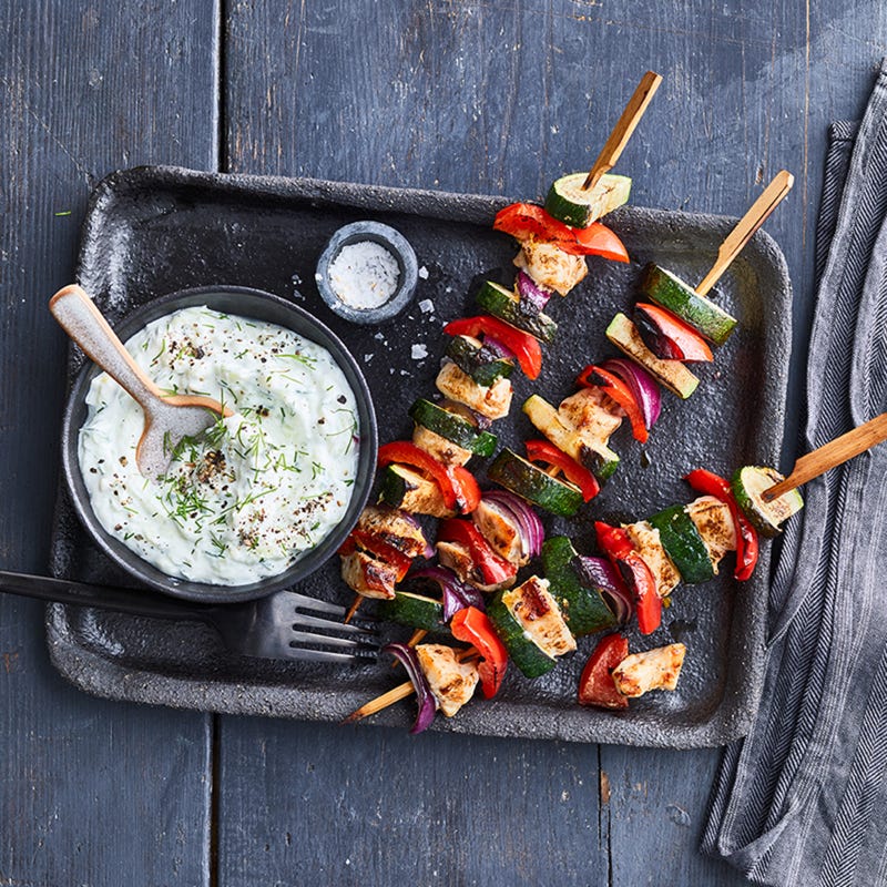 Hähnchen-Gemüse-Spieße mit Zaziki