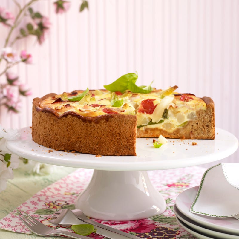 Spargelquiche mit Putenbrust
