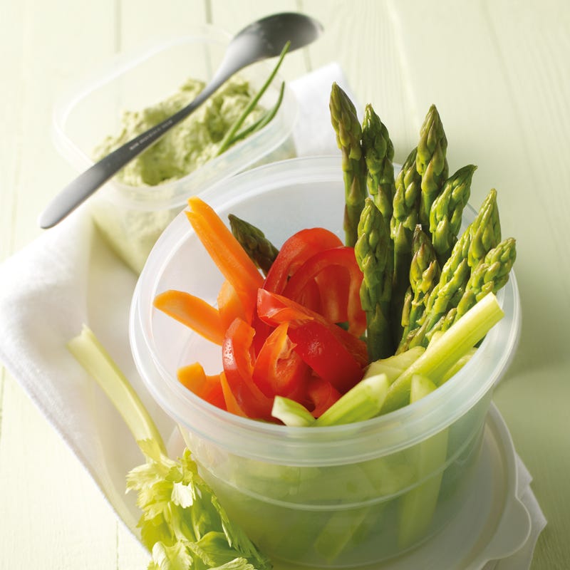 Foto Gemüsestreifen mit Avocadodip von WW