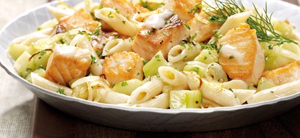 Lachs-Nudel-Pfanne
