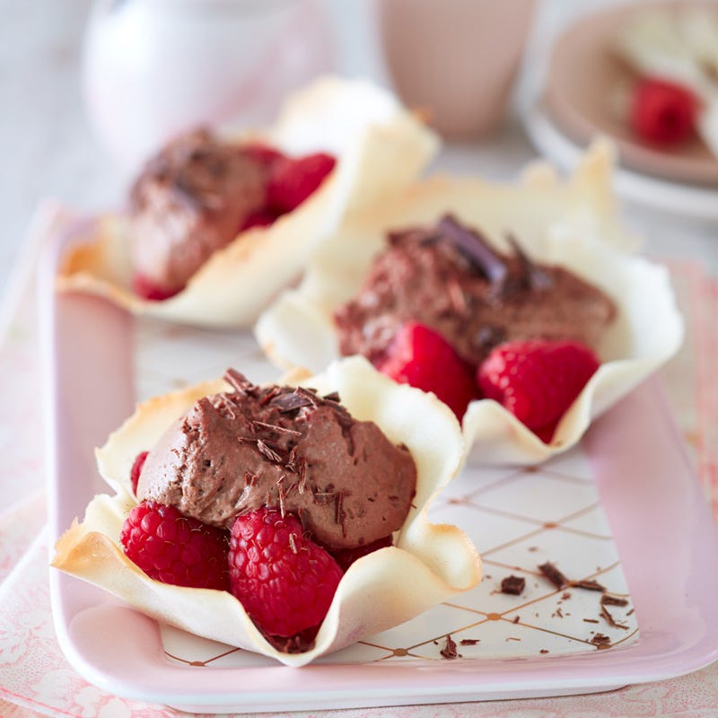 Knusprige Hippe mit Mousse au Chocolat