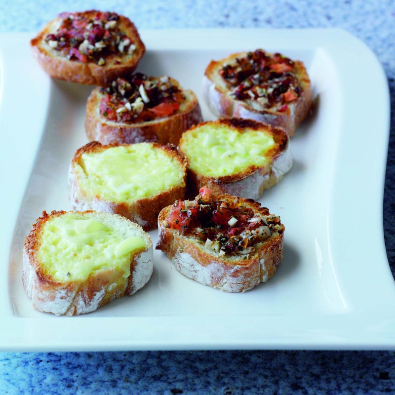 Photo of Cheesy & spicy tomato garlic bread by WW