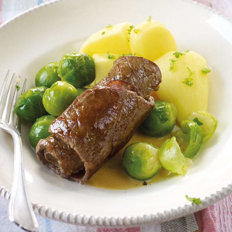 Rheinische Rinderroulade mit Rosenkohl Rezept | WW Deutschland Rheinische Rinderroulade mit Rosenkohl Rezept | WW Deutschland