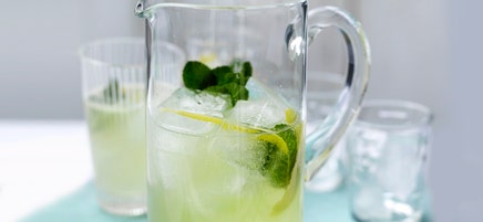 Traditional lemonade