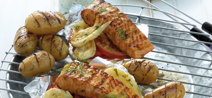 Honiglachs mit Grillkartoffeln