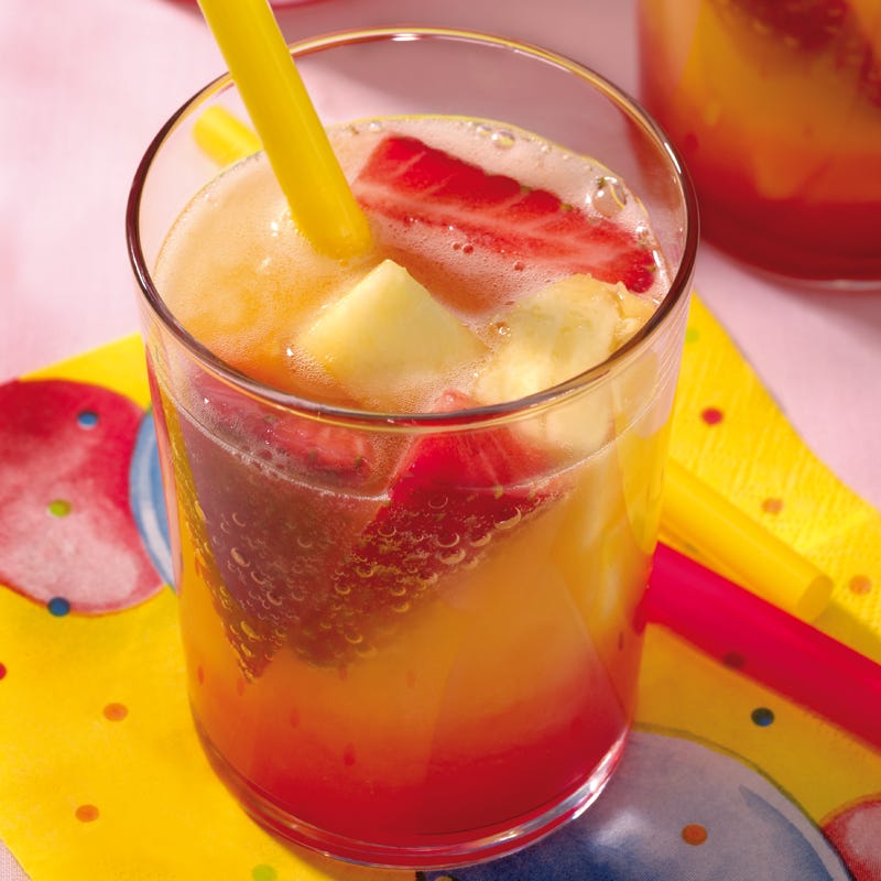 Foto Kinderpunsch mit frischen Früchten von WW