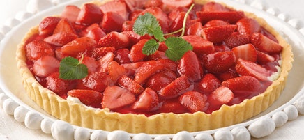 Erdbeertorte mit Marzipan