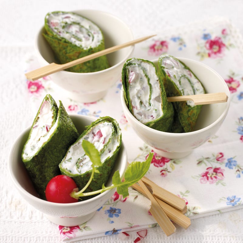 Spinatcrêpes mit Radieschen-Quark-Füllung