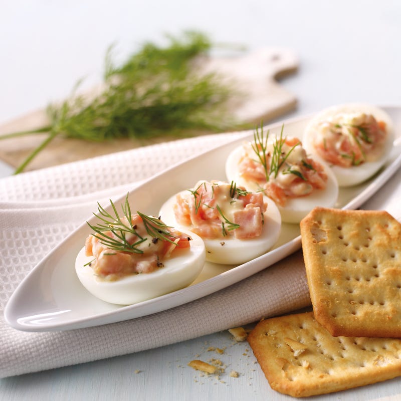 Gefüllte Eier mit Räucherlachs