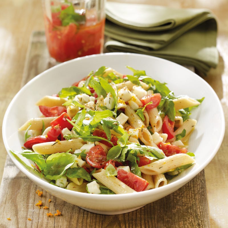Foto Rucola-Nudel-Salat mit Tomatendressing von WW