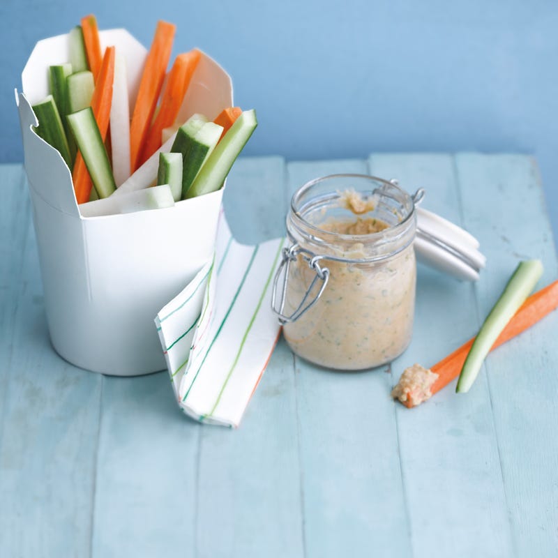 Linsendip mit knackigen Gemüsesticks
