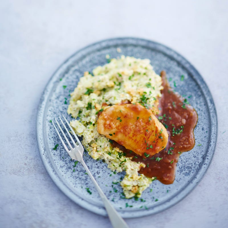 Foto Rosenkohl-Walnuss-Püree mit Schnitzel von WW