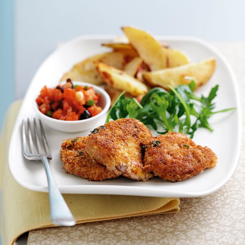 Foto Schnitzel mit Kartoffelecken und Tomaten-Sauce von WW