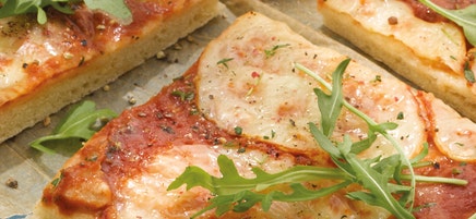 Tomaten-Rucola-Pizza