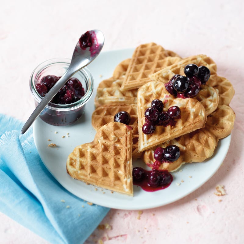 Waffeln mit Heidelbeerkompott