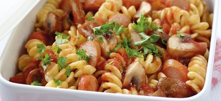 Würstchengulasch mit Nudeln