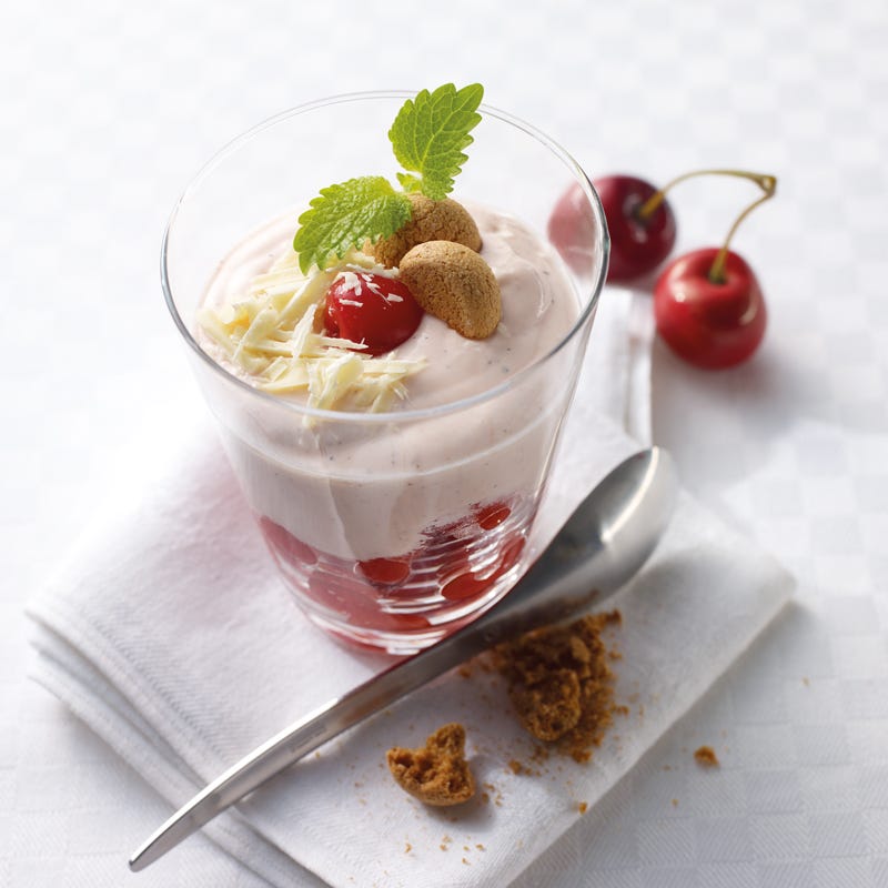 Amarenacreme mit Amarettini