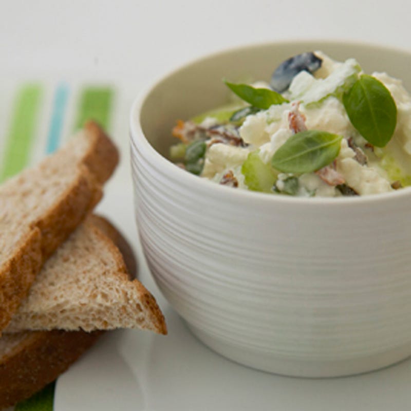 Foto Hüttenkäsedip mit getrockneten Tomaten und Oliven von WW
