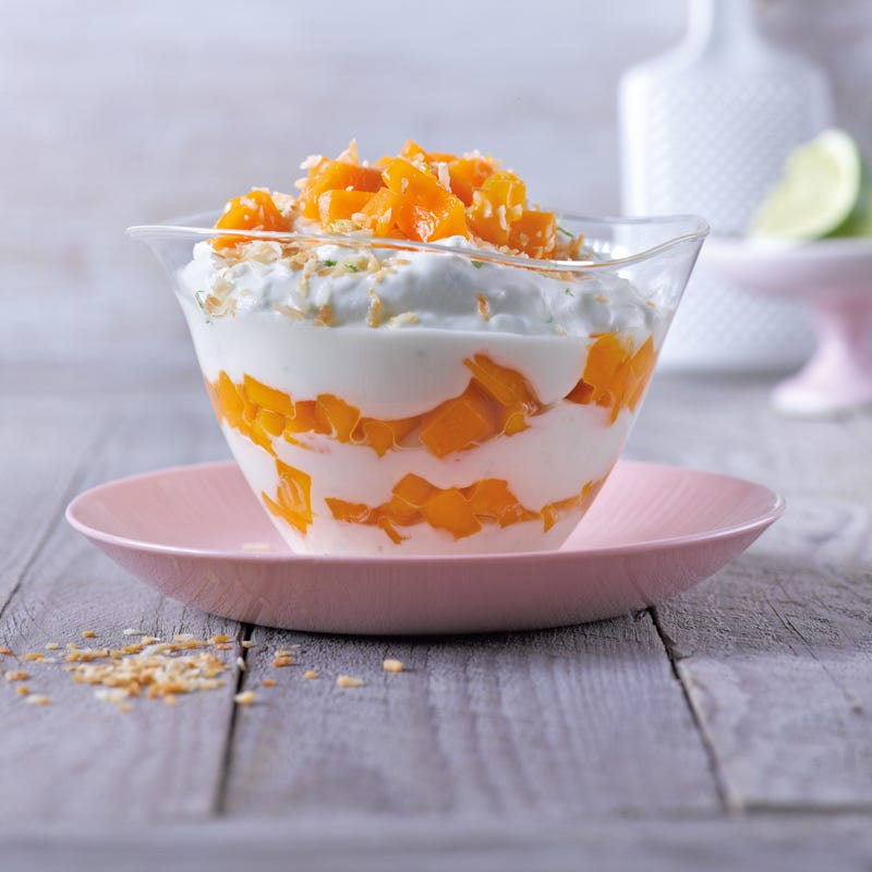 Erfrischender Limettenquark mit Kokos und Mango