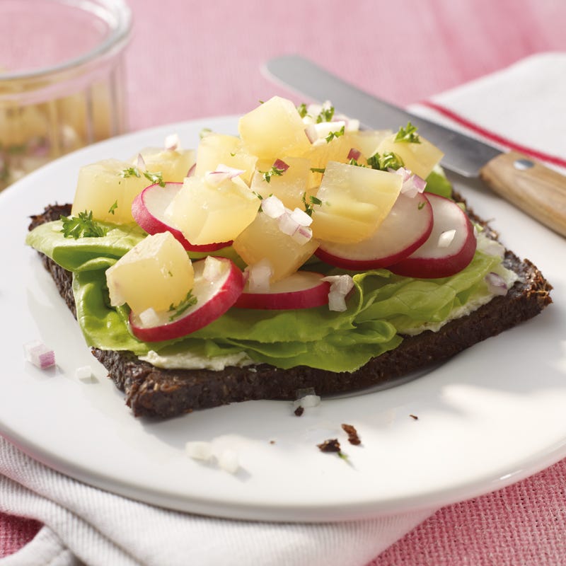 Kerniges Frühstücksbrot mit Harzer Käse