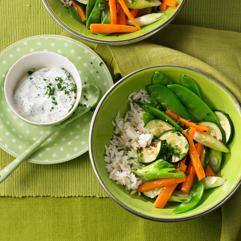 Foto Bunte Frühlingspfanne mit Kräutercreme von WW