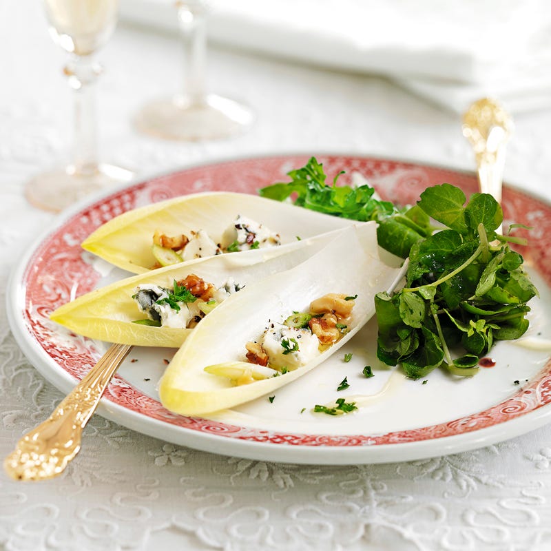 Foto Chicoréesalat mit Gorgonzola und Walnüssen von WW